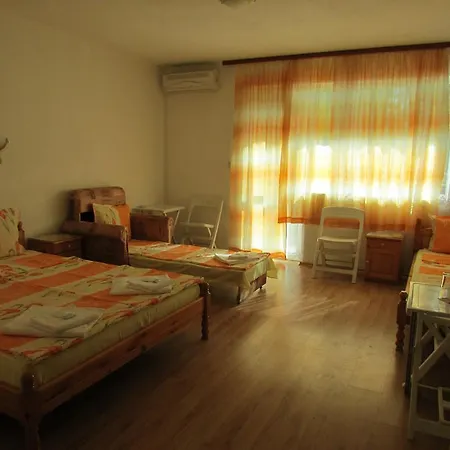 Sunhouse 3*