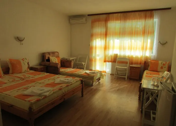 Sunhouse 4*